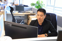 身邊的榜樣丨為了腳下這方土地