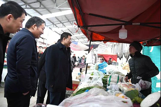 涇河新城領導檢查涇河新城春節前食品安全供應工作