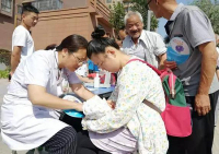 愛的奉獻(xiàn)真情服務(wù)